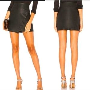 💚5/$25 Black Faux Leather Micro Mini Skirt Size XS 25